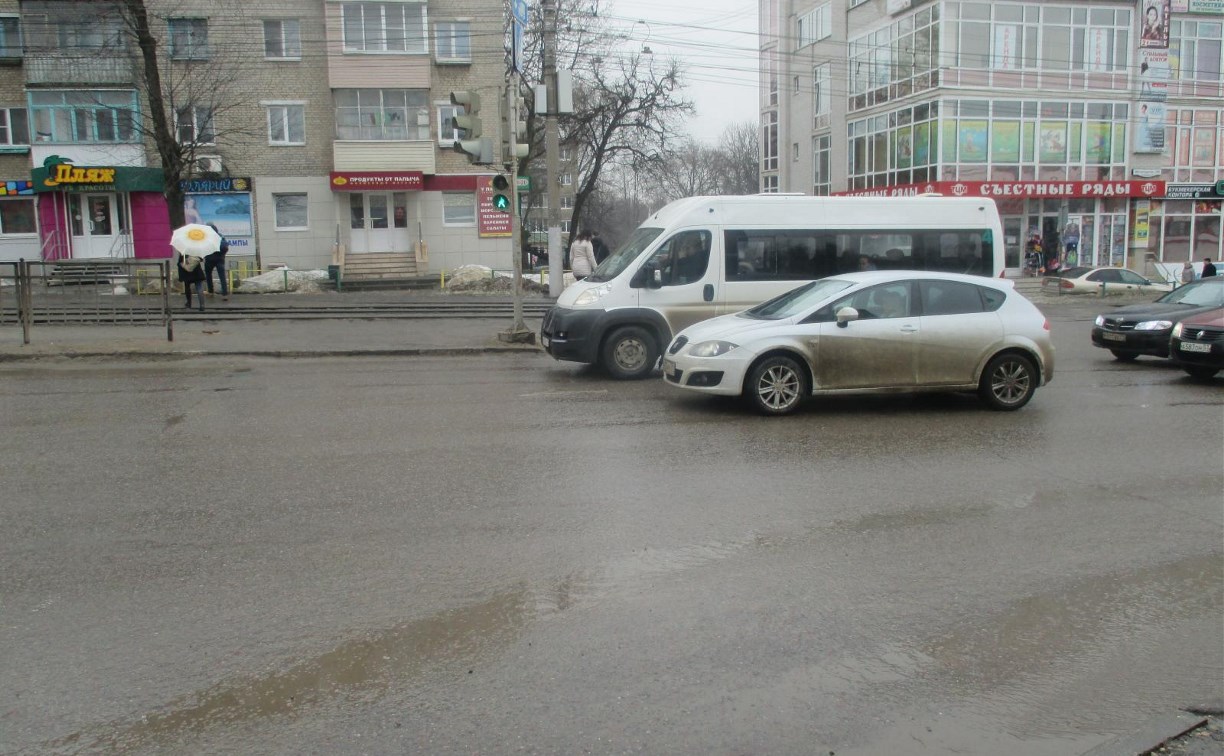 В Пролетарском районе водитель сбил пенсионерку на пешеходном переходе и скрылся с места ДТП