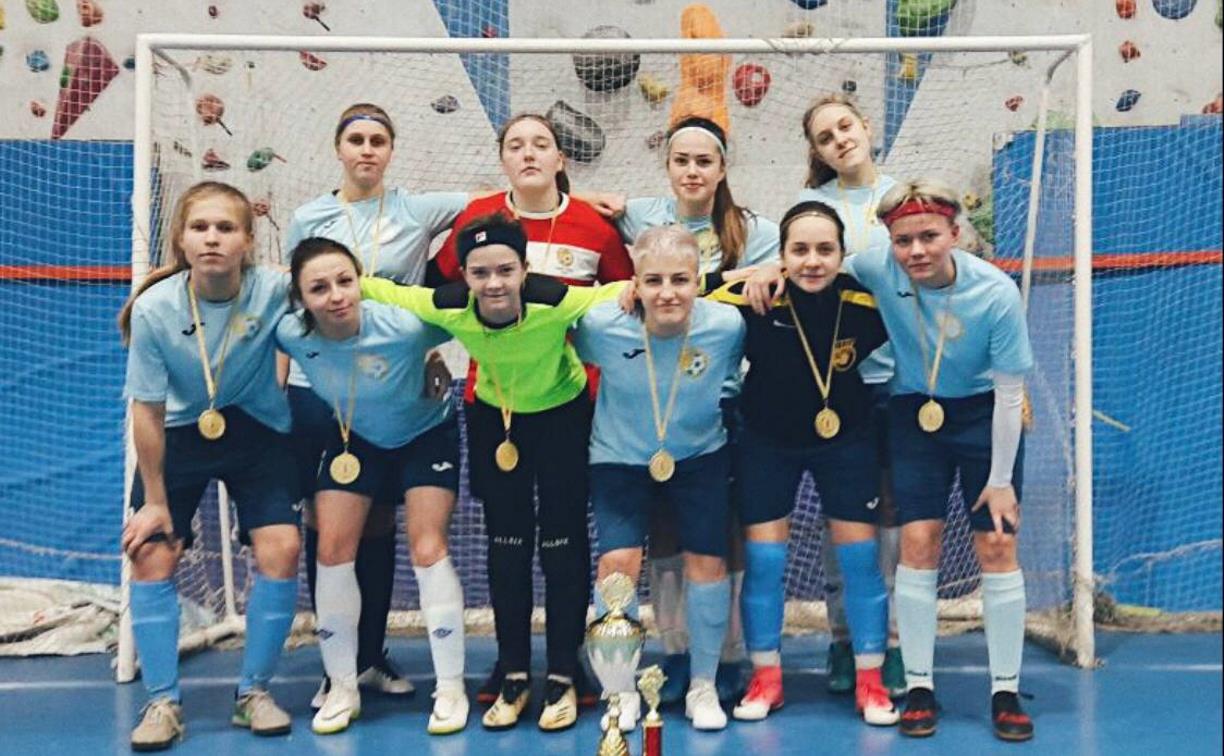 Юные тульские футболистки завоевали золото в областном чемпионате