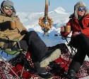 Туляк добрался до Байкала: чай из самовара на льду, хоккей и ночь в юрте