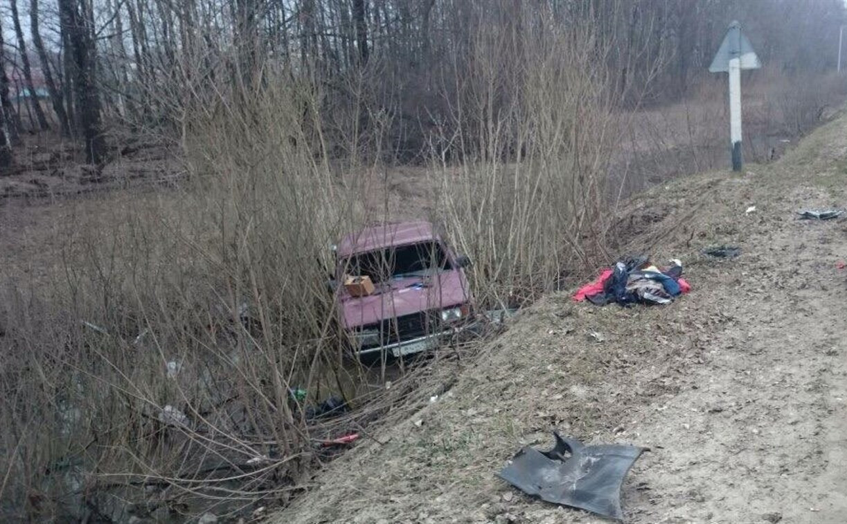 В аварии на автодороге «Тула-Новомосковск» пострадал пассажир ВАЗа