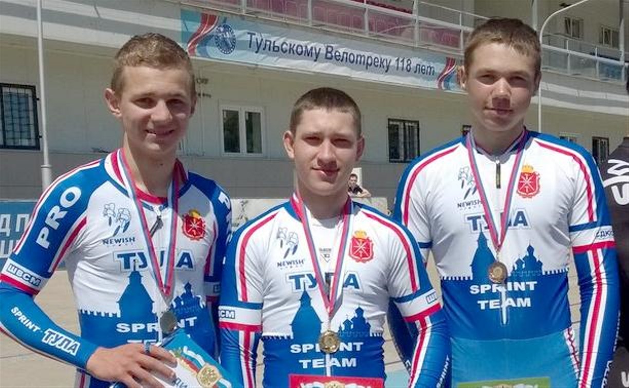 Тульские велосипедисты привезли медали с пензенского велотрека