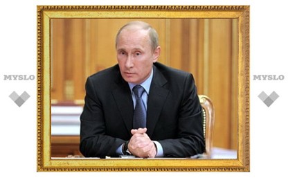 Путин отложил до лета повышение тарифов на свет и газ