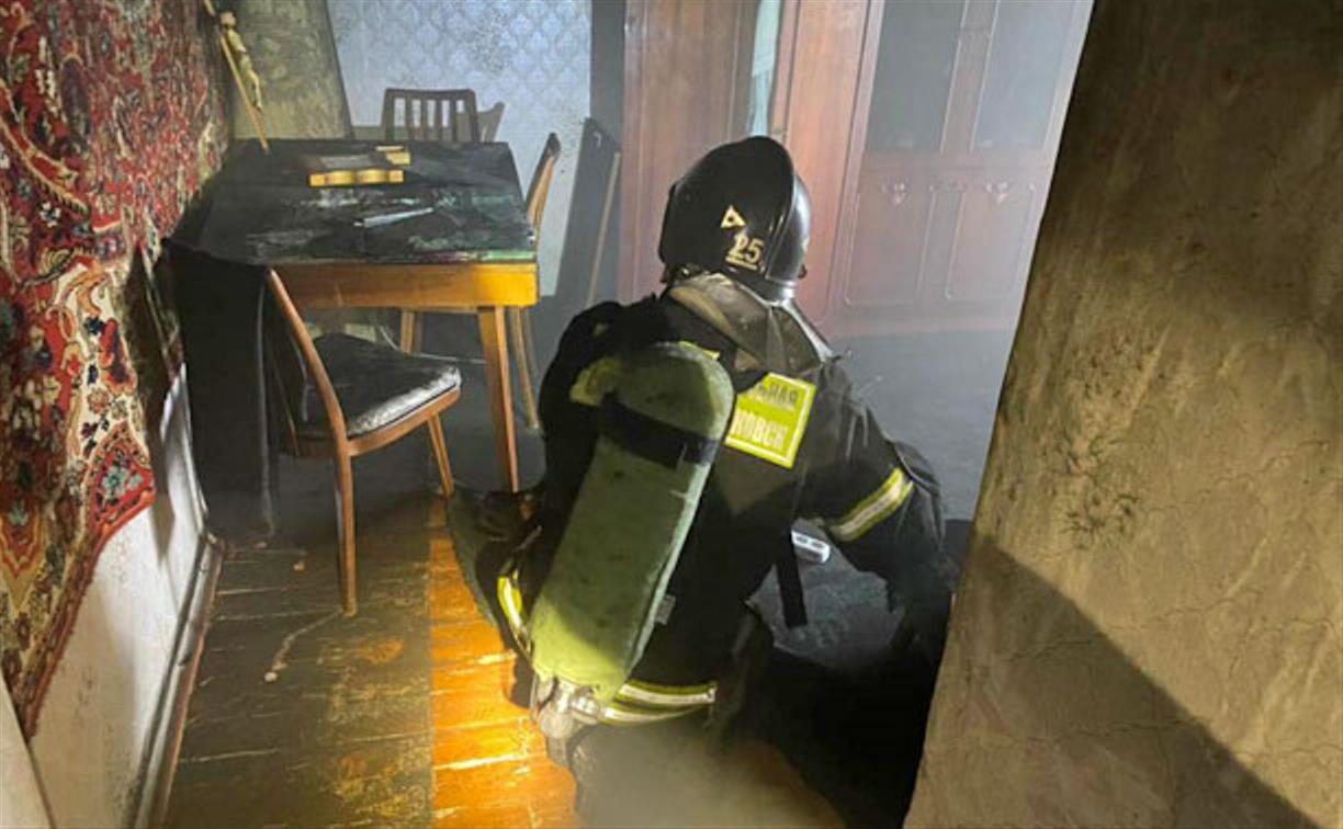 В Новомосковске из-за пожара эвакуировали четырех человек