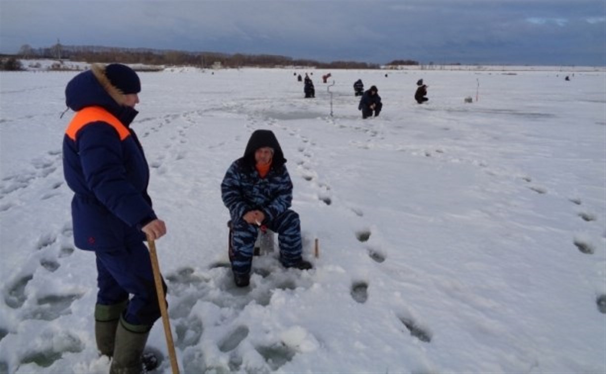 МЧС: Выходить и выезжать на лед на водоемах Тульской области опасно для жизни