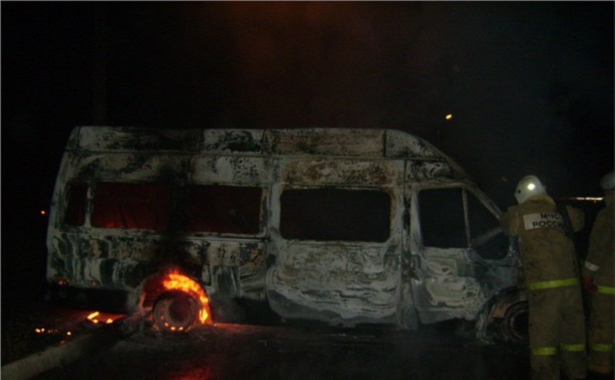 Ночью в Ленинском районе сгорели два автомобиля