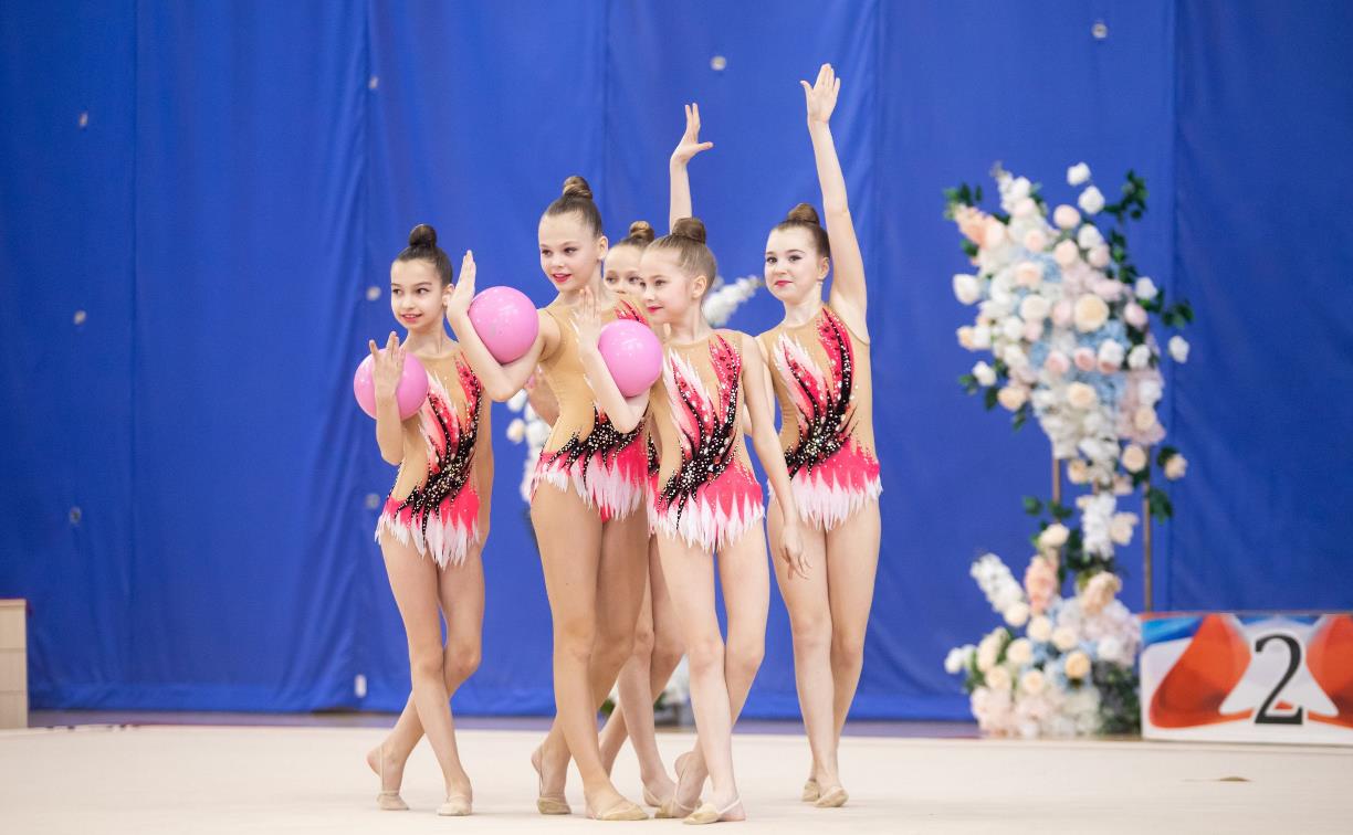 В Туле соревнуются художественные гимнастки со всей России: фоторепортаж