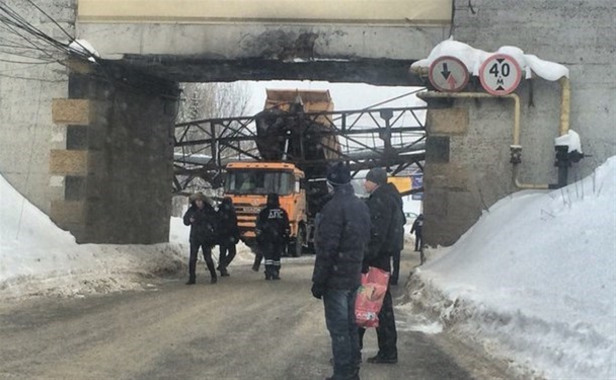 Причиной ДТП на Венёвском шоссе стало автоматическое срабатывание системы подъёма кузова из-за мороза