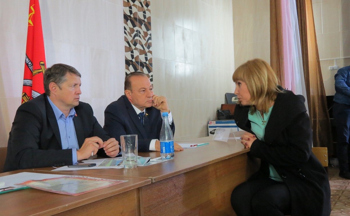 Евгений Авилов провел встречу с жителями Центрального территориального округа