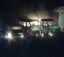 В Новомосковске одновременно сгорели четыре автомобиля