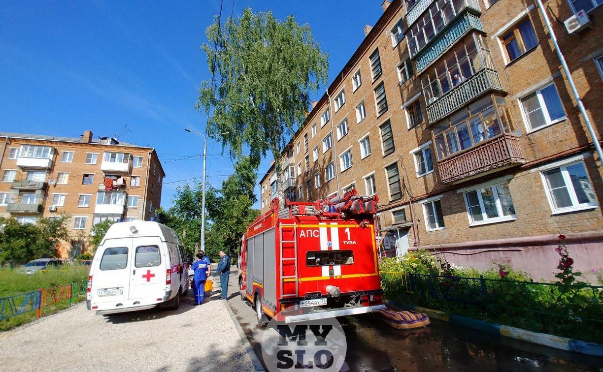 На улице Шухова в Туле пожарные спасли инвалида