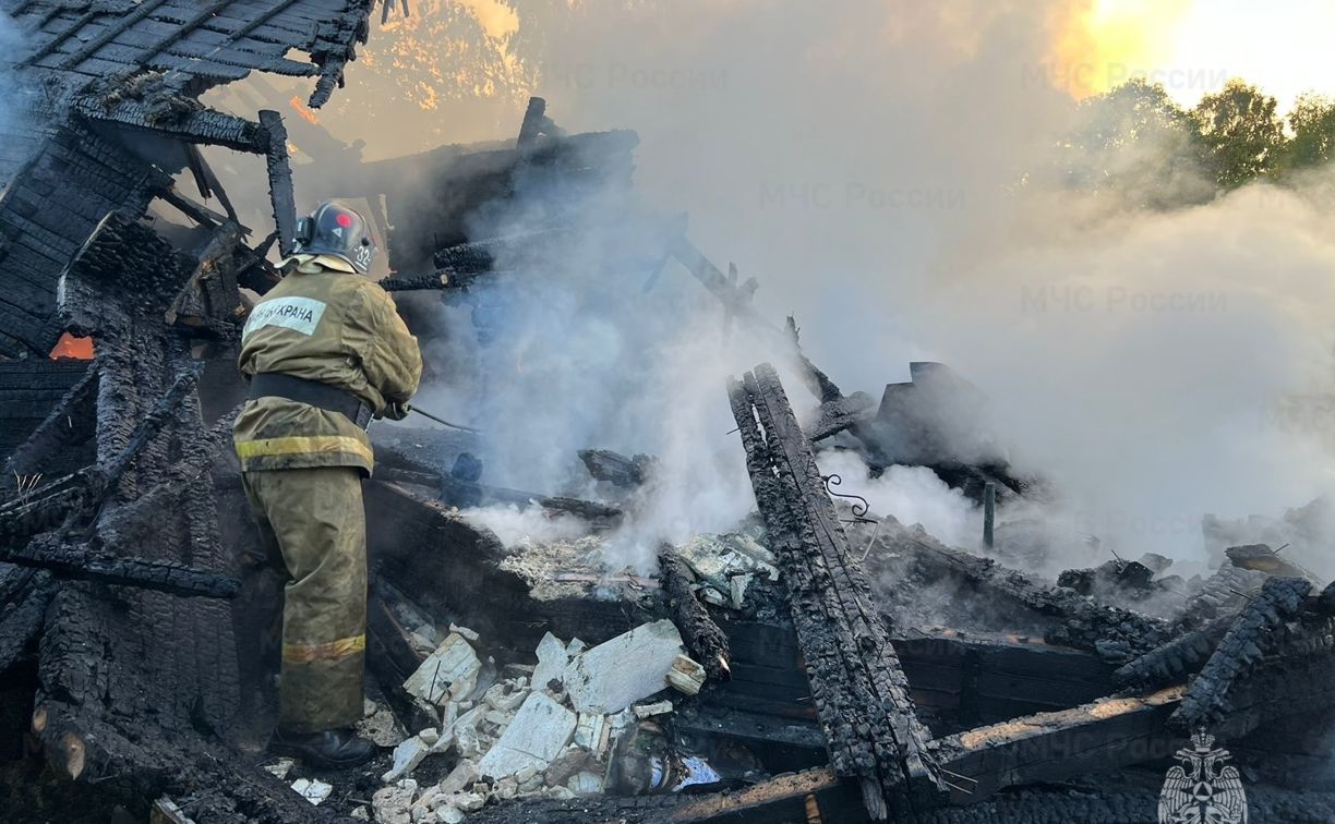 В Заокском районе при пожаре в дачном доме погибли два пенсионера
