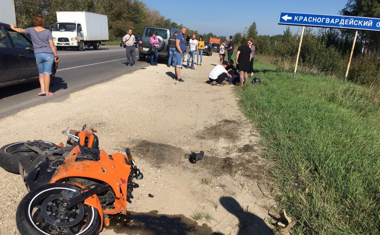 В Киреевском районе в тройном ДТП пострадал мотоциклист