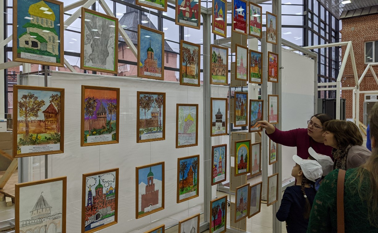В Туле наградили победителей фестиваля детского творчества «Я рисую кремль»