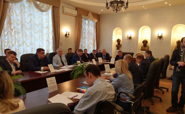 Евгений Авилов предложил провести опрос по транспорту и благоустройству в день выборов