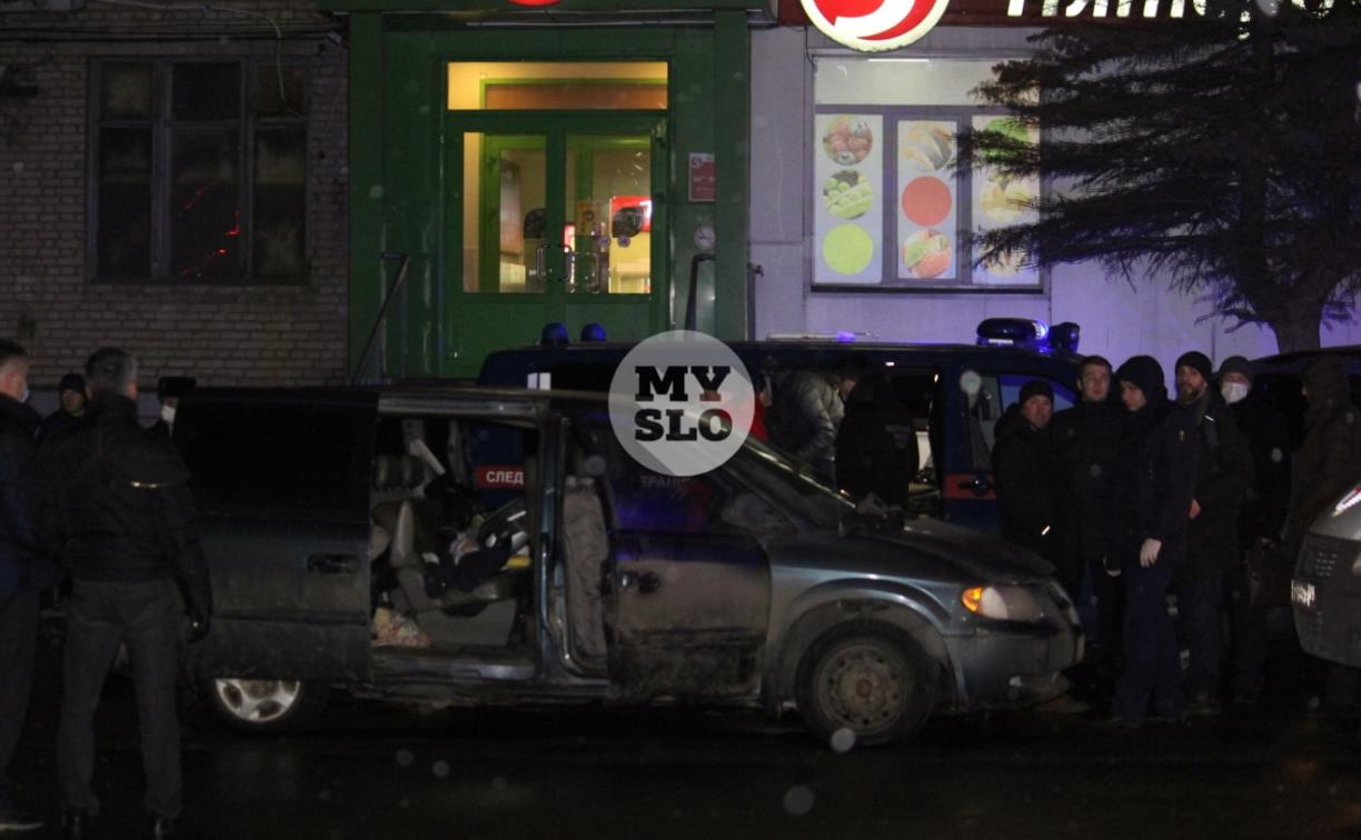 Три трупа в автомобиле на улице Болдина: возбуждено уголовное дело