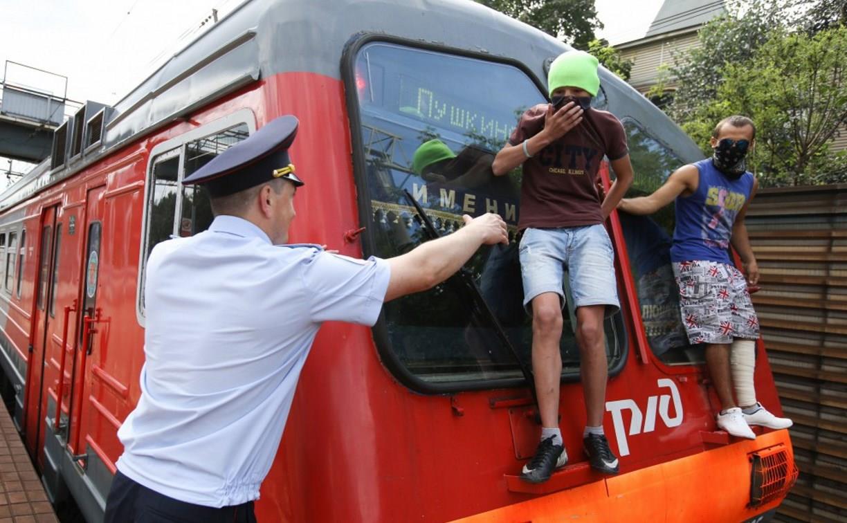 «Зацеперы» на каникулах: тульские железнодорожники проводят рейды возле школ 