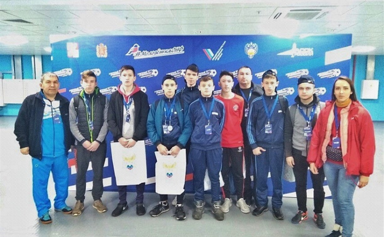 Юные футболисты из Тульской области стали серебряными призерами турнира «Уличный красава»