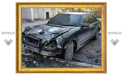 В Туле сожгли еще один Mercedes