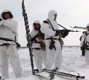 Десантники из десяти регионов РФ отправились в лыжный переход, посвященный 100-летию Красной Армии