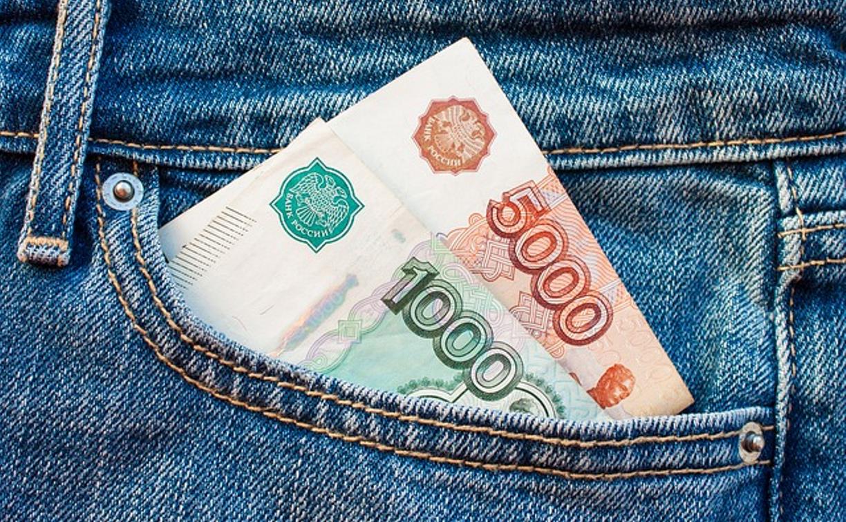 Банк России: туляки занимают «до зарплаты» 16 500 рублей