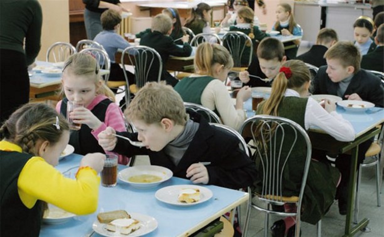 Родители недовольны питанием детей в школах