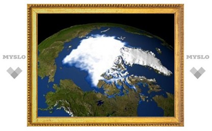 Медведев распорядился наблюдать за Арктикой из космоса