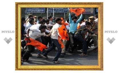 Сотни индийских студентов арестованы в ходе протестов в Хайдарабаде