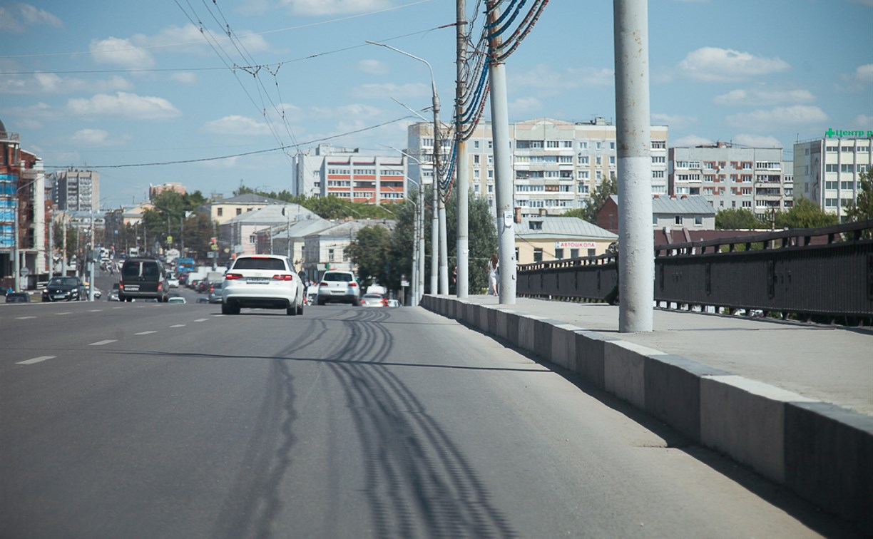 В Туле на Зареченском мосту отремонтировали бетонные блоки