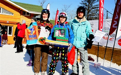 Под Тулой семейные команды горнолыжников разыграли призы