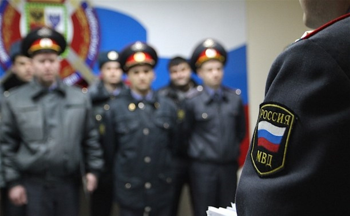 Почти половина россиян не доверяет полицейским 