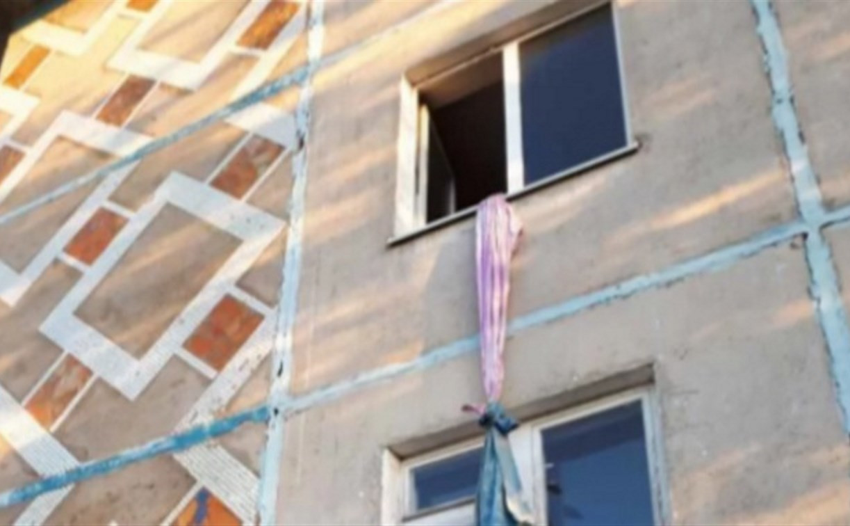 В Богородицке женщина разбилась, пытаясь спуститься с верхнего этажа по простыням