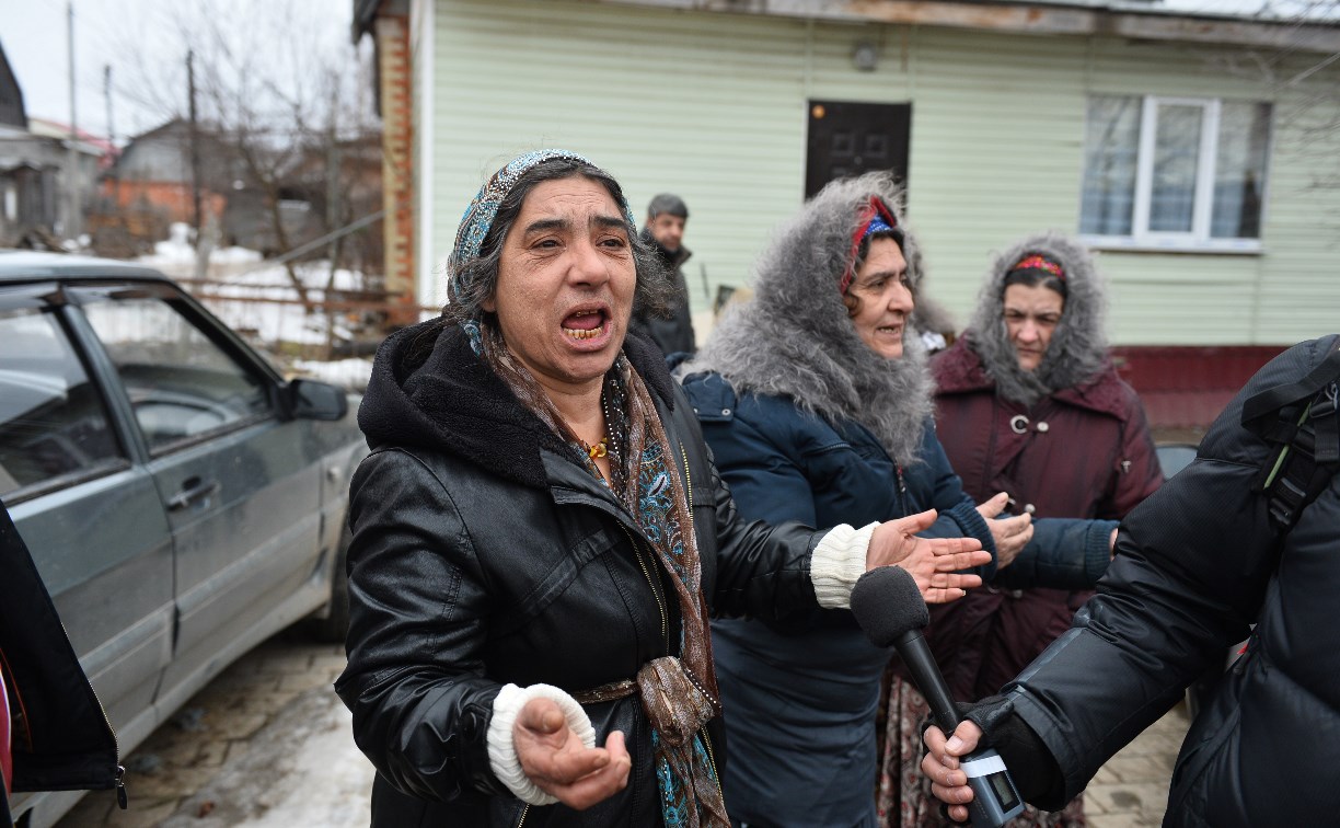 Цыганам из поселка Плеханово дали месяц на добровольный снос незаконных домов