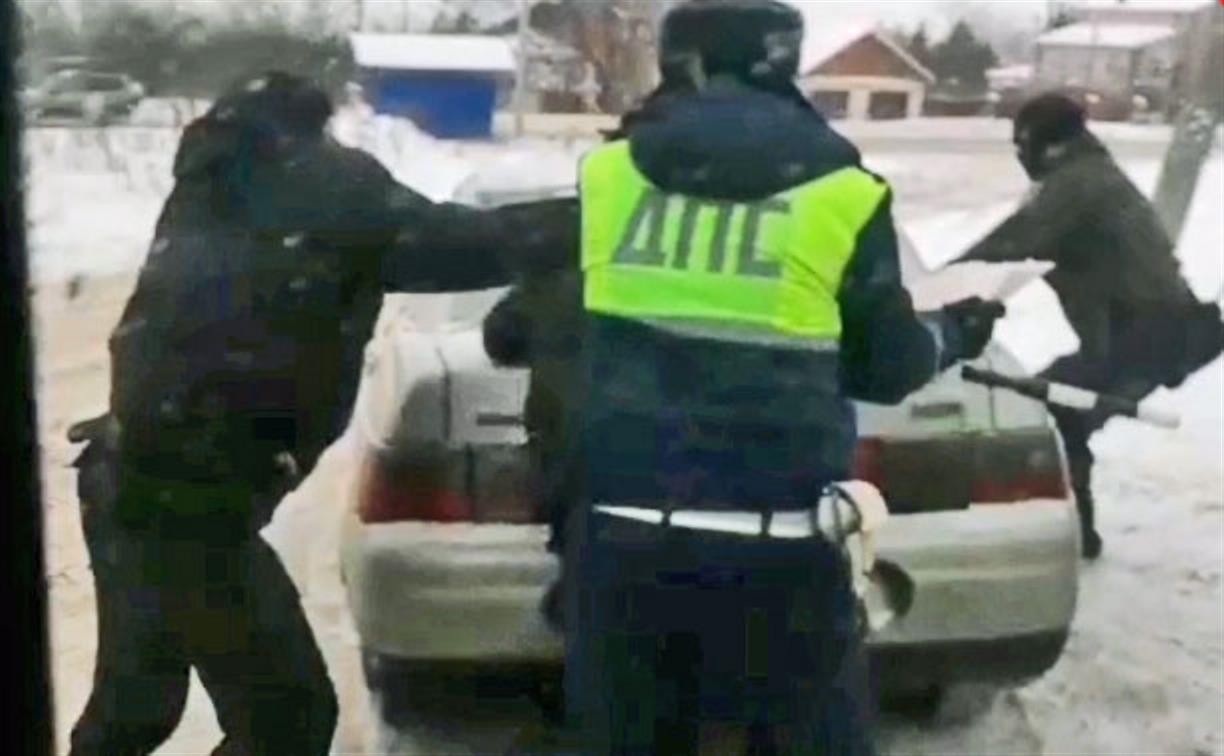 Тульская полиция обнародовала кадры задержания наркоторговцев