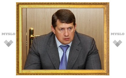 Евгений Авилов приказал коммунальным службам срочно осушить тульские дороги