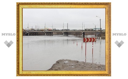 В Щекинском районе подтоплен низководный мост