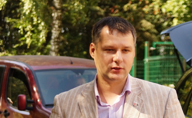 Министр образования Денис Бычков поехал проверять школы Тульской области