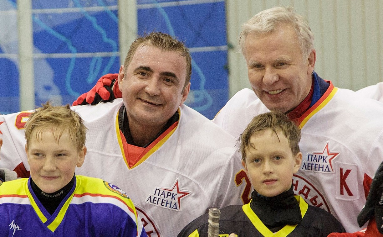 Алексей Дюмин поздравил с юбилеем прославленного хоккеиста Вячеслава Фетисова