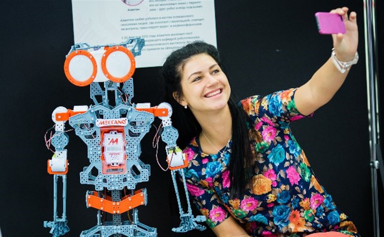 «Фабрика будущего» приглашает туляков в «Эксперименторию» на выставку роботов