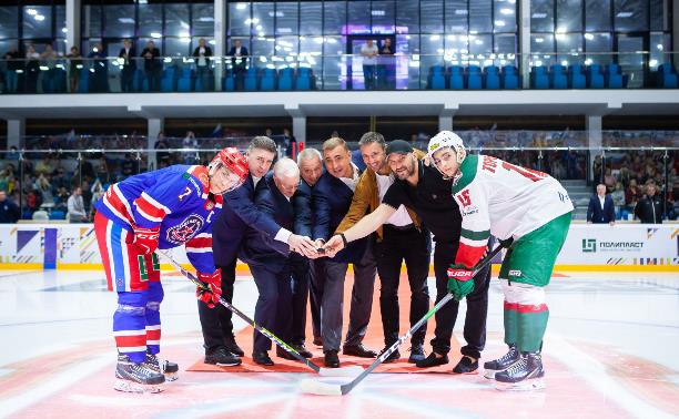 В Ледовом дворце Тулы торжественно открыли Кубок губернатора по хоккею: фоторепортаж 