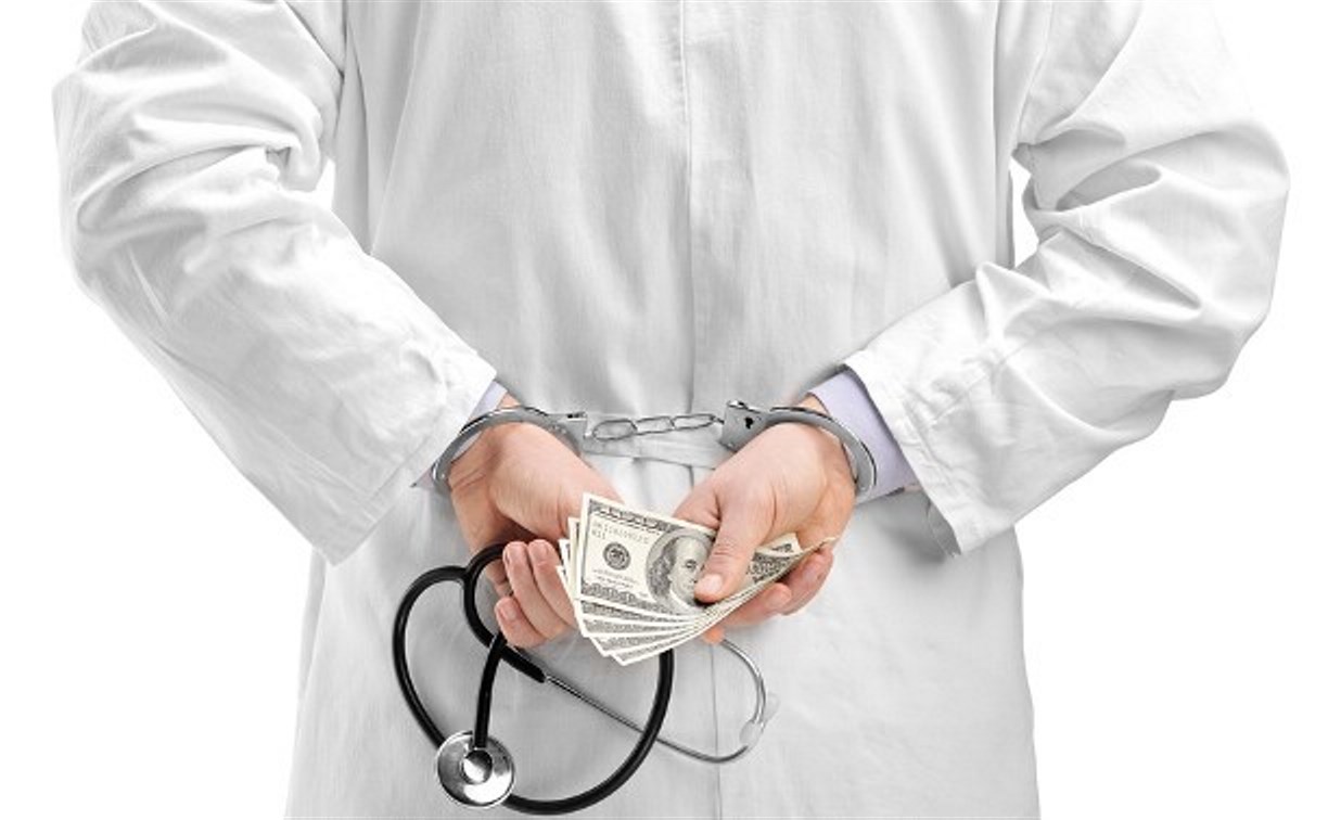 В Узловой врачи требовали у пациента 130 тысяч рублей за «нужный диагноз»