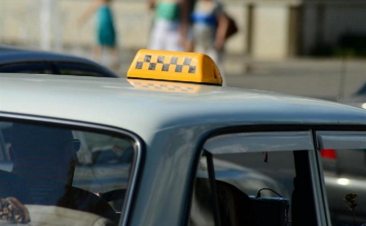 В Туле таксист обманул мошенника и его жертву