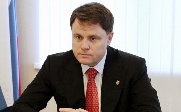 Владимир Груздев внес на рассмотрение в областную думу проект нового Устава
