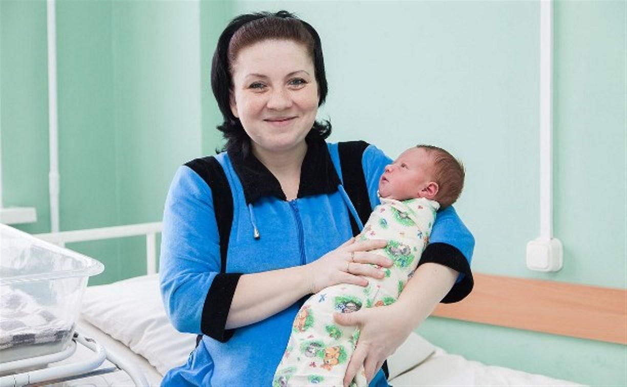 Первого ребёнка, родившегося в Тульской области в 2015 году, назвали Серёжей