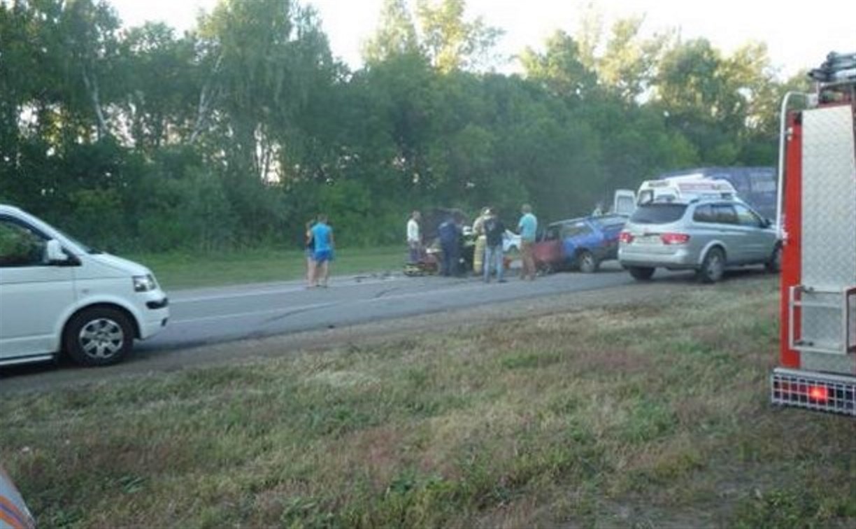 В Чернском районе столкнулись три автомобиля