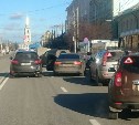 В Туле на проспекте Ленина образовалась пробка из-за двух ДТП