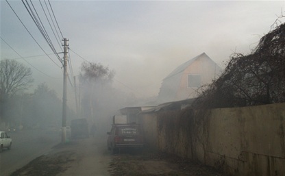 На ул. Руднева в Туле горит частный дом