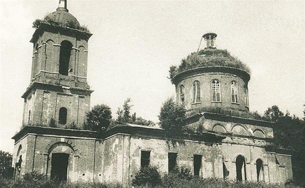 В Храме Покрова Пресвятой Богородицы в селе Романово освятили купола