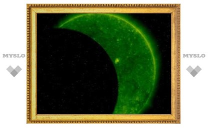 Российский спутник дважды сфотографировал затмение