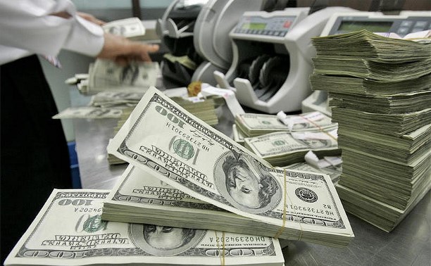 Коллекторы готовы взыскивать валютные долги по старому курсу