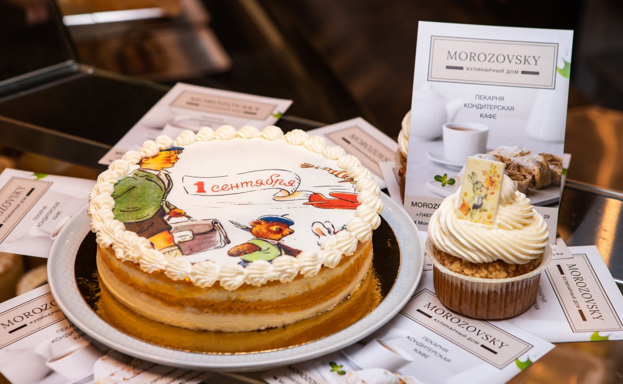 День знаний в Туле: Кулинарный дом MOROZOVSKY принимает заказы на торты в стиле ретро-открыток